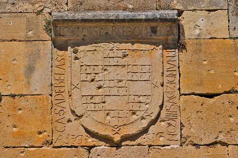 ESCUDO CASTILLO DE PEDRAZA